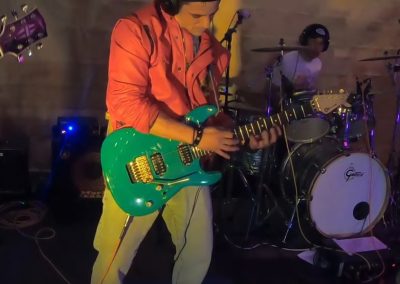 Robbie Jamming